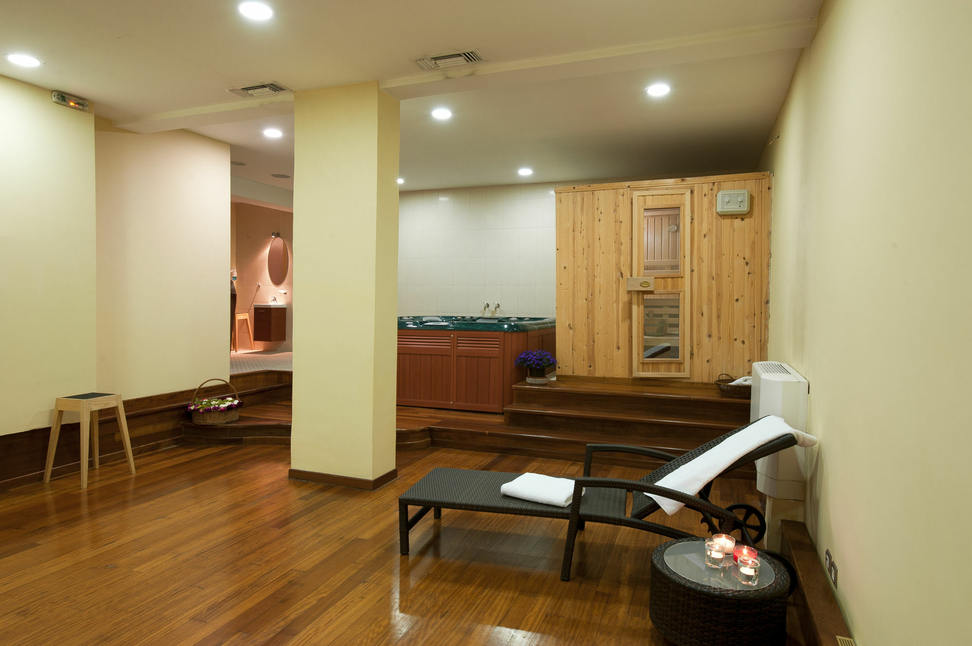 Efplias Hotel Apartments Pire Dış mekan fotoğraf