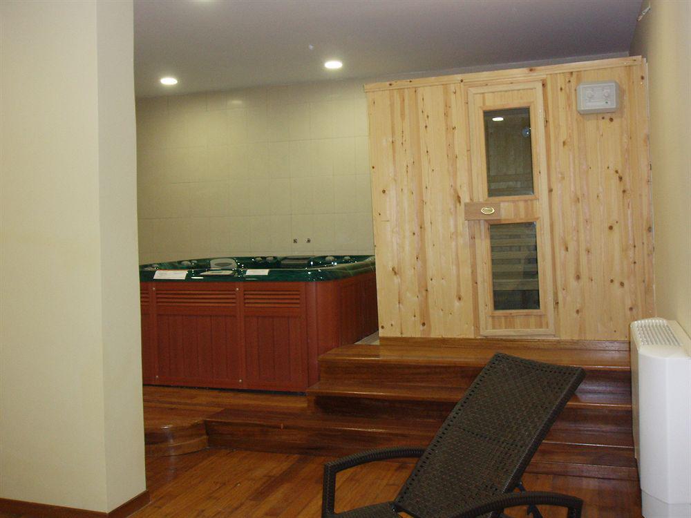 Efplias Hotel Apartments Pire Konforlar fotoğraf